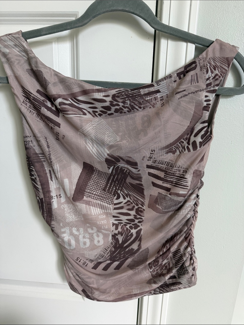 superdown Shaza One Shoulder Top in Brown